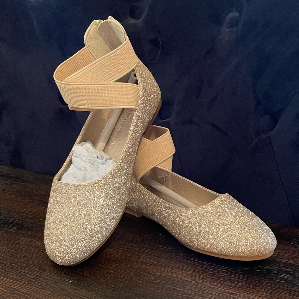 Little girl flats